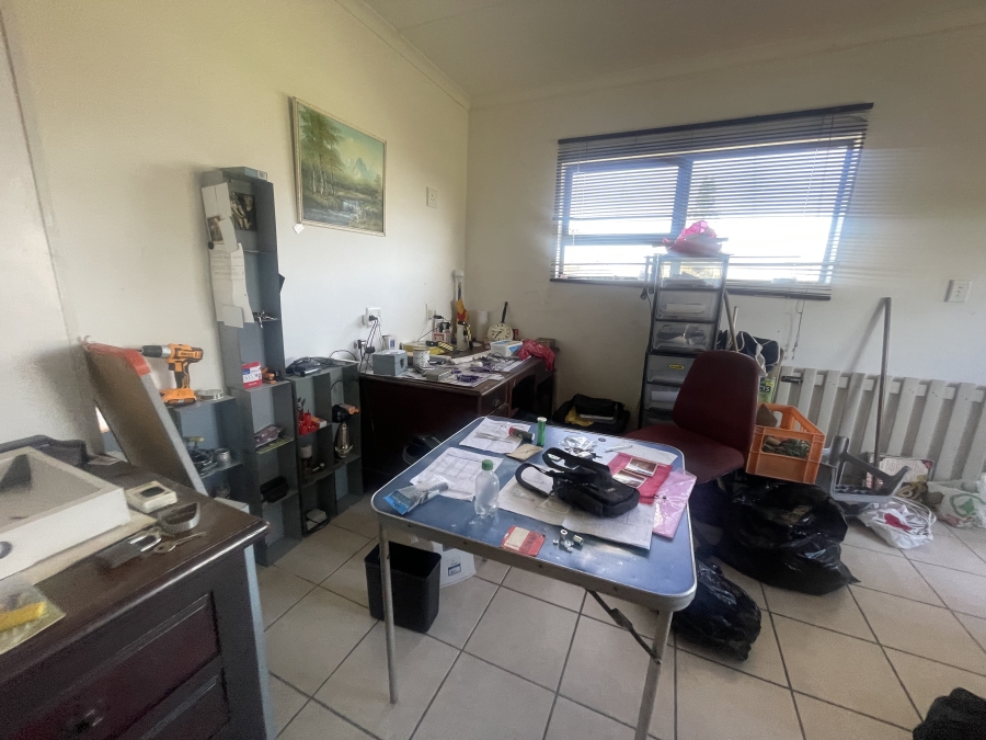 4 Bedroom Property for Sale in Cambridge West Eastern Cape